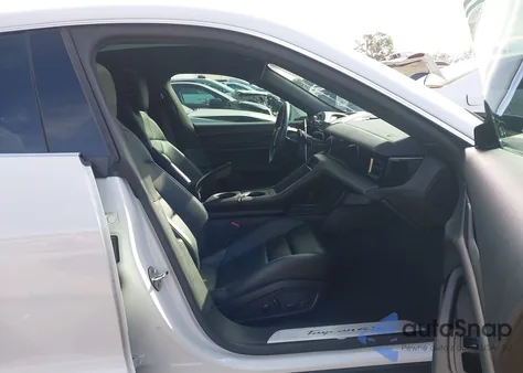 2020 Porsche Taycan 4S z USA, uszkodzony, nr VIN WP0AB2Y18LSA53807